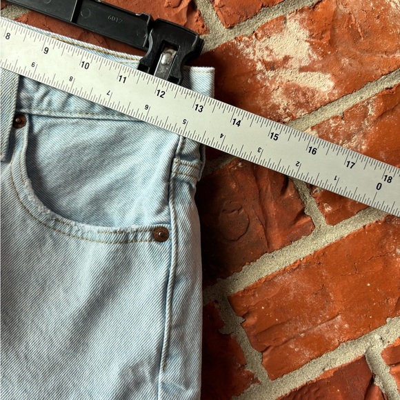 Levi's 501 Womens 24 High Rise Button Fly Frayed Hem Cut Off Blue Jean Shorts - Picture 7 of 9